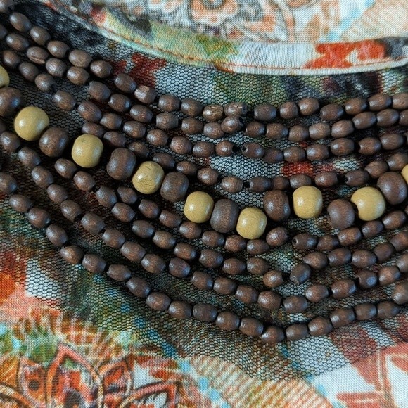 Cato Woman short sleeve shirt with mesh and beading accent at neckline 26/28W - Picture 5 of 8